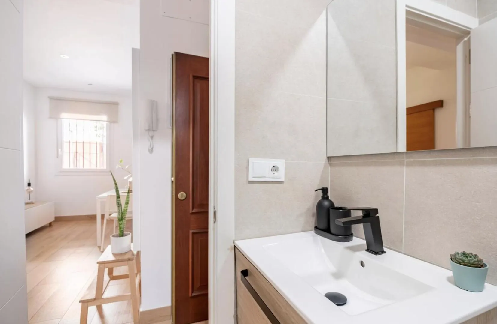 Acogedor Y Precioso Apartamento En Sevilla Spain